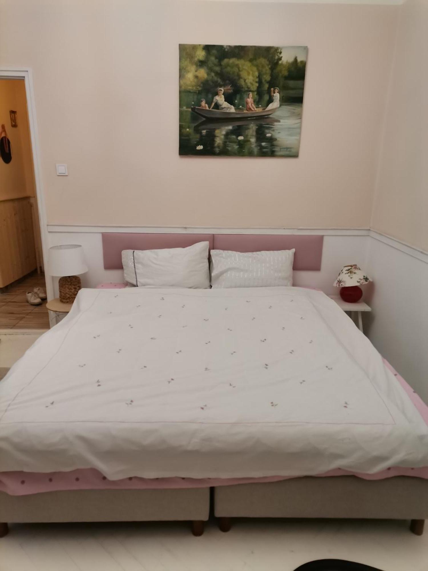 Malomszeg Apartman Pecs Bagian luar foto